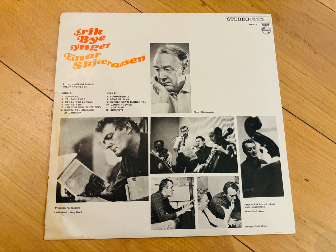 Erik Bye synger Einar Skjæraasen LP.