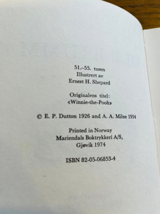 A. A. Milne. Ole Brumm. Bok.