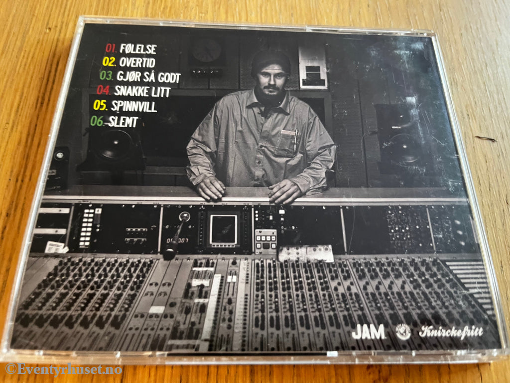 Admiral P. 2014. Jobber overtid. CD.