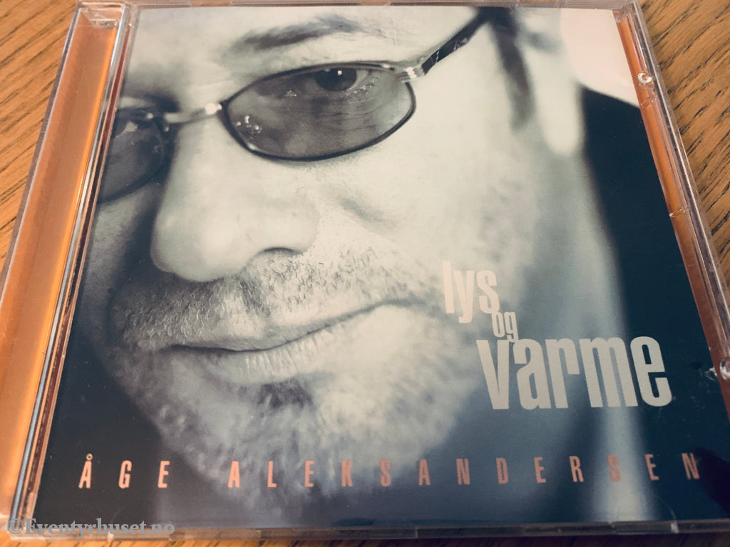 Åge Aleksandersen. 2000. Lys og varme. CD.