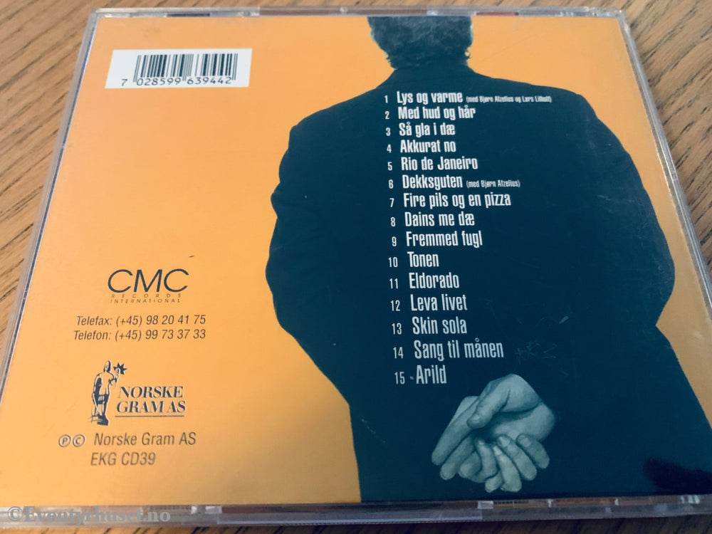 Åge Aleksandersen. 2000. Lys og varme. CD.