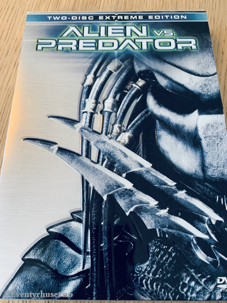 Alien Vs Predator. 2004. Dvd. Dvd