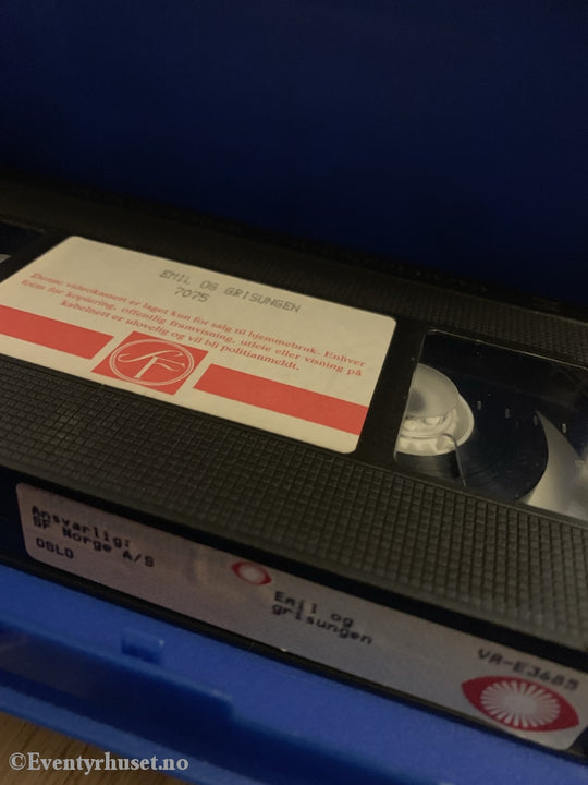 Astrid Lindgren. 1972. Emil Og Grisungen. Vhs. Vhs