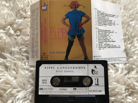 Astrid Lindgren. 1984. Pippi Langstrømpe. Med Kirsti Sparboe. Kassett. Kassettbok