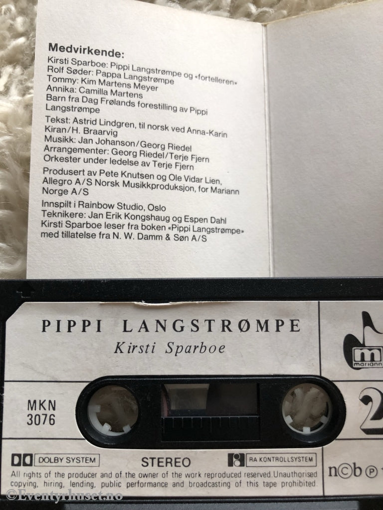 Astrid Lindgren. 1984. Pippi Langstrømpe. Med Kirsti Sparboe. Kassett. Kassettbok