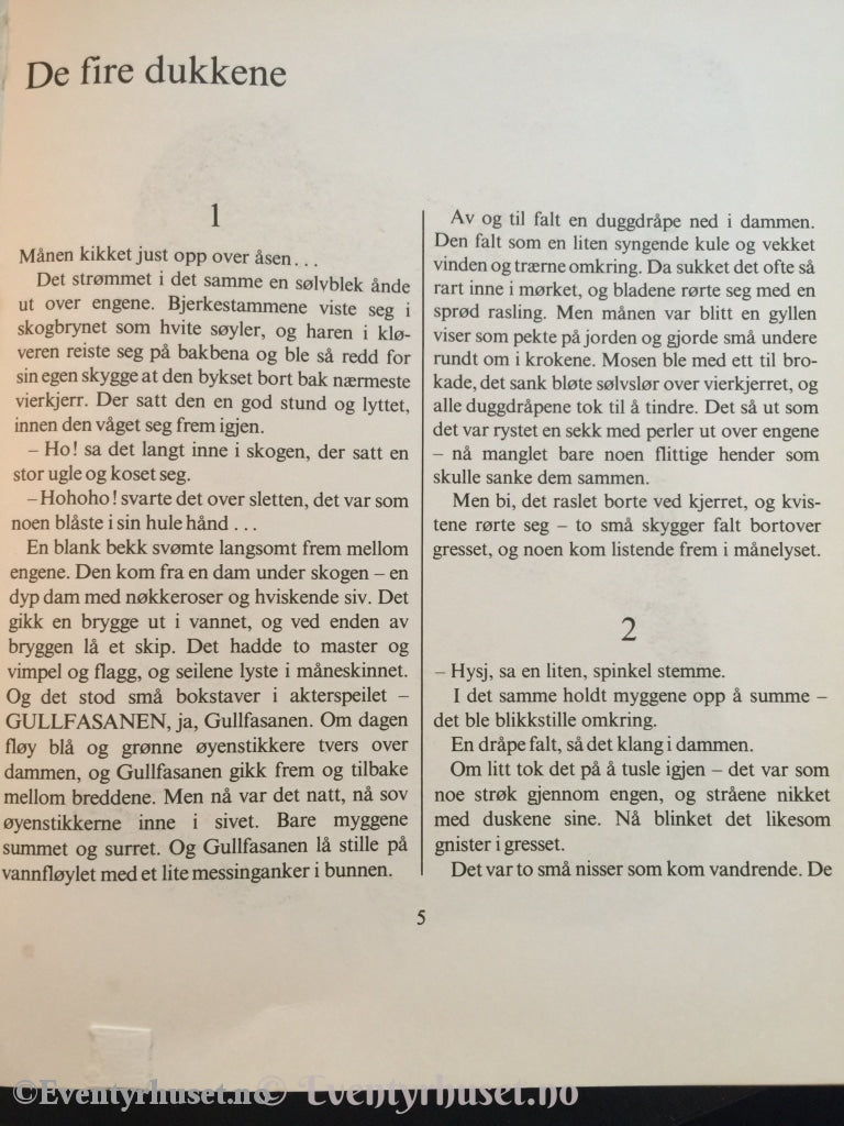 Boken Om De Fire Dukkene. 1975 (1910). Fortelling