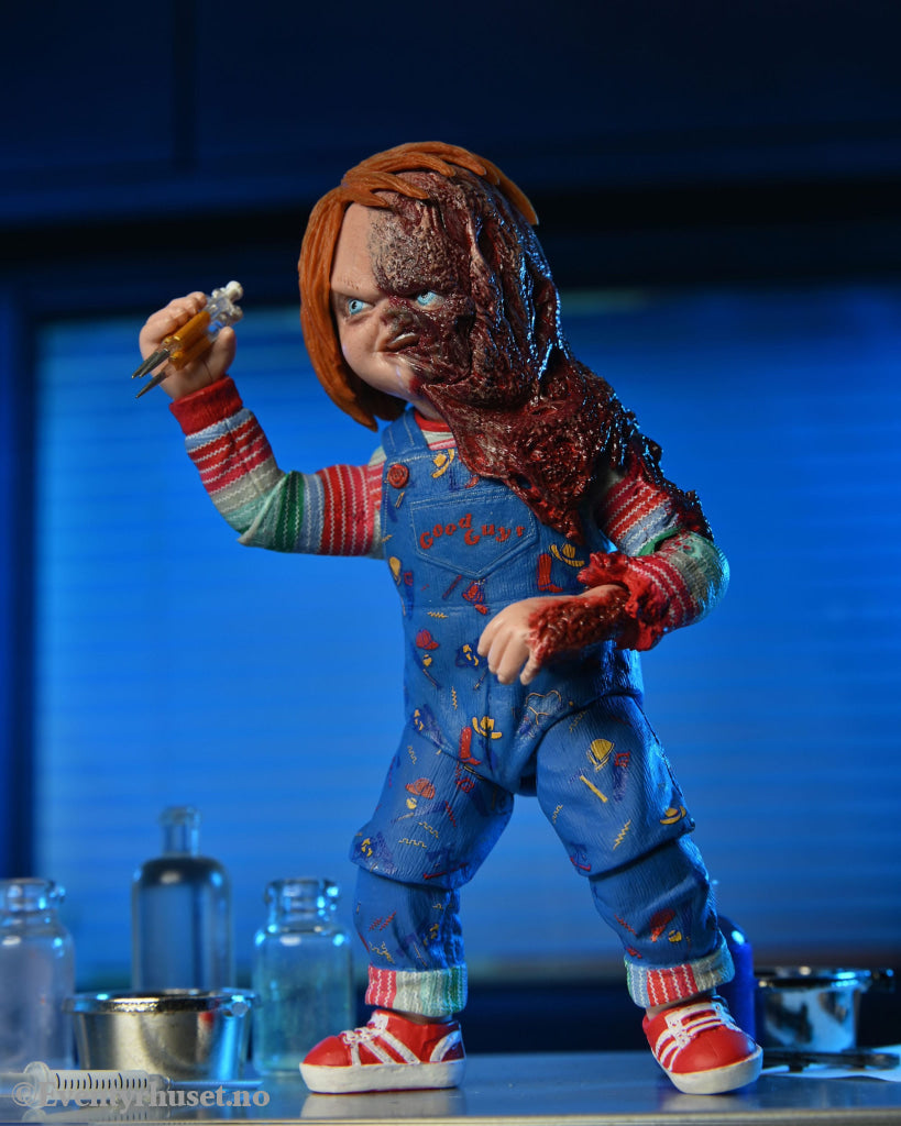 Child´s Play Action Figure Chucky (TV Series) Ultimate Chucky 18 cm Actionfigur