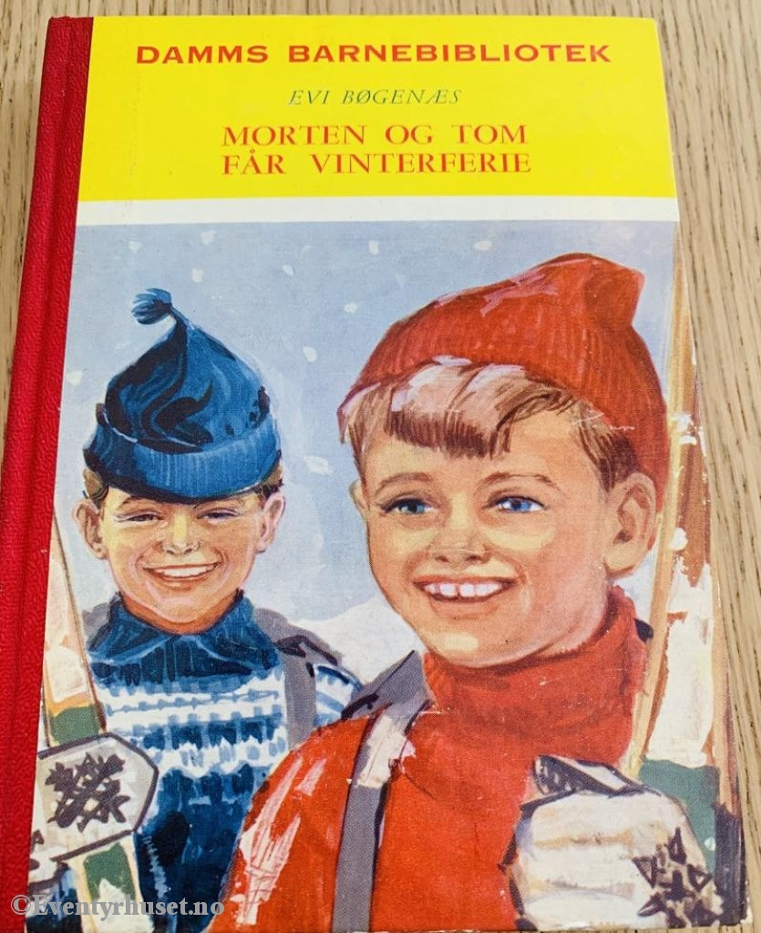 Damms Barnebibliotek Nr. 26. Evi Bøgenæs. 1957. Morten Og Tom Får Vinterferie. Fortelling