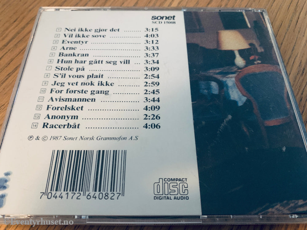 deLillos. 1995. Før var det morsomt med sne. CD.