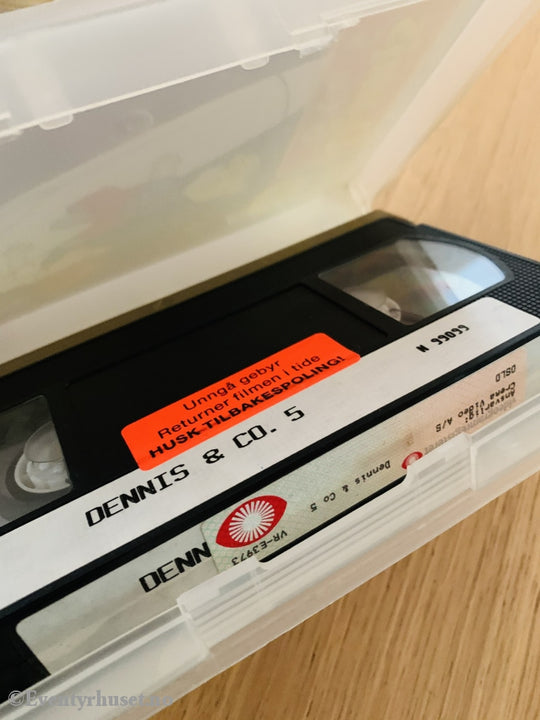 Dennis & Co 5. 1992. Vhs Big Box.