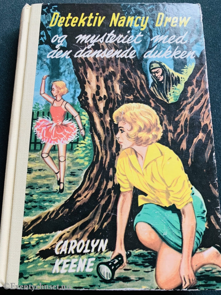 Detektiv Nancy Drew 39. Og Mysteriet Med Den Dansende Dukken. 1963. Fortelling