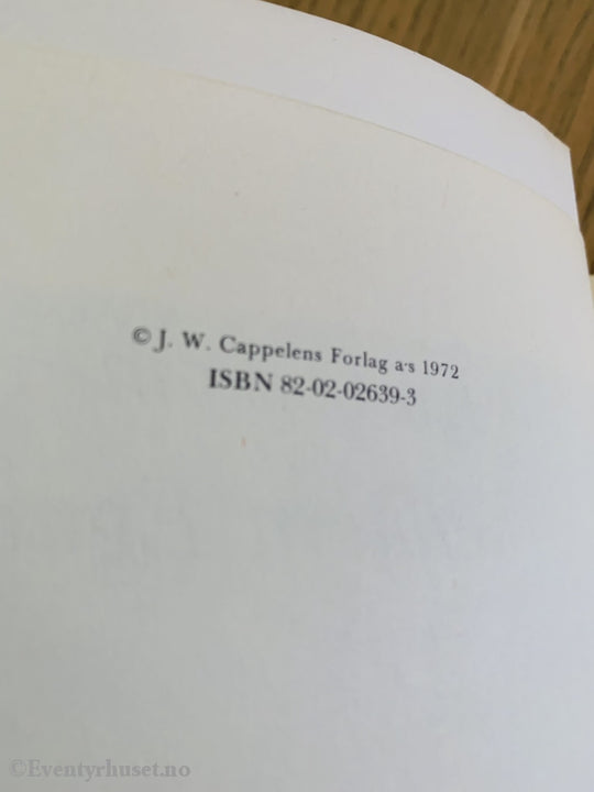 En Bok Om Thorbjørn Egner. 1972. Redaksjon: Harald L. Tveterås Og Fredrik Matheson. Biografi