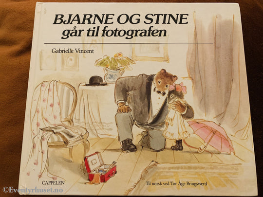 Gabrielle Vincent. 1982/83. Bjarne Og Stine Går Til Fotografen. Til Norsk Ved Tor Åge Bringsværd.