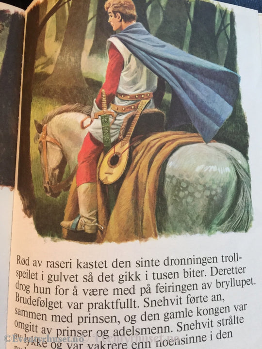 Grimm. Katten Med Støvlene & Snehvit. Eventyrbok