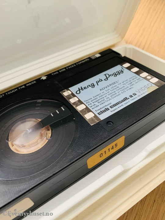 Heng På Doggy. Beta Film.