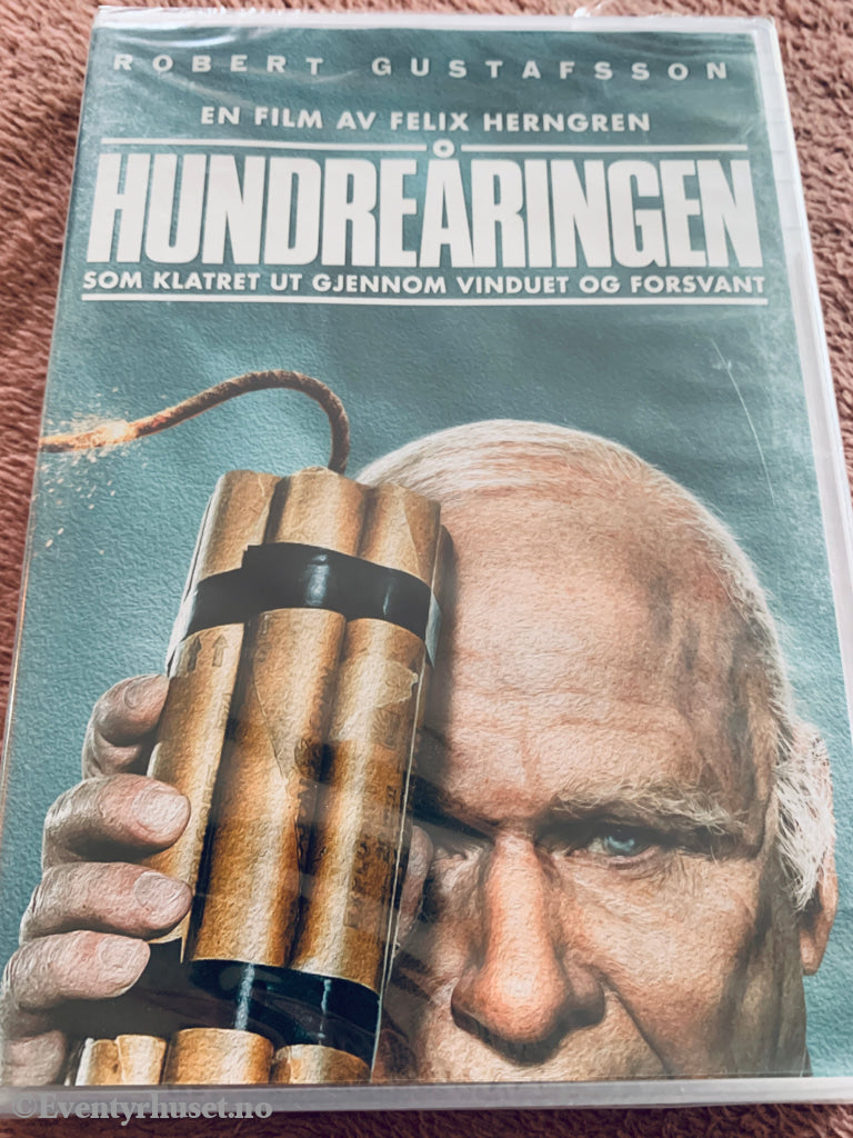 Hundreåringen som klatret ut gjennom vinduet og forsvant (2013). DVD. Ny i plast!