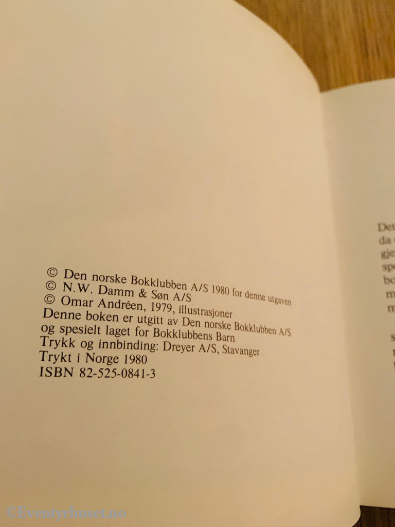 Ingvald Svinsaas. 1979/80. Tom I Villmarka. Fortelling