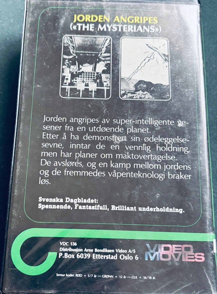 Jorden Angripes. Betamax. Beta