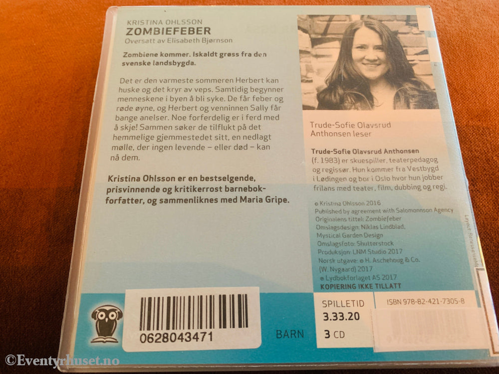 Kristina Ohlsson. Zombifeber. 2013. Lydbok på CD.