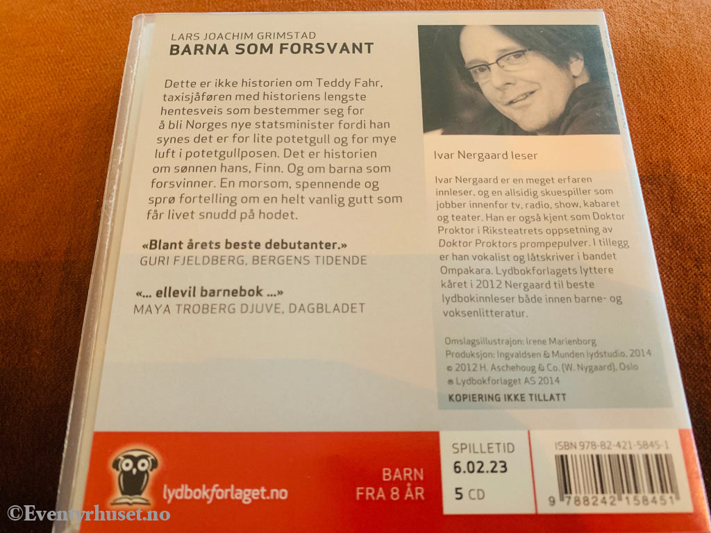 Lars Joachim Grimstad. Statsminister Fahr & sønn: Barna som forsvant. 2013. Lydbok på CD.