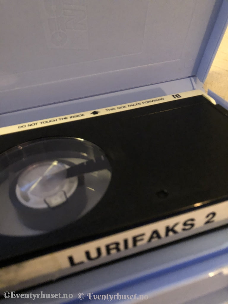 Mjaurits. Beta Film.