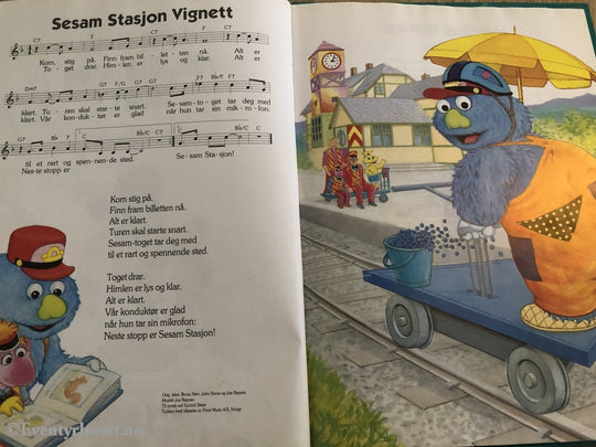 Sesam Stasjon. 1998. Syng Med Alfa Bjarne Og Max! Fortelling