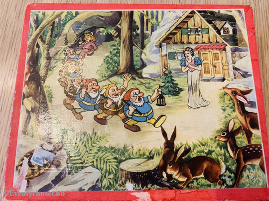 Snehvit Og De Syv Dverger. Puslespill. Puslespill