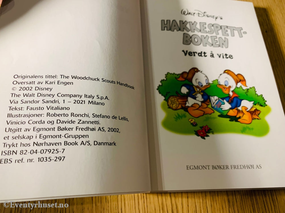 Walt Disney. 2002. Hakkespettboken - Verdt Å Vite. Fortelling