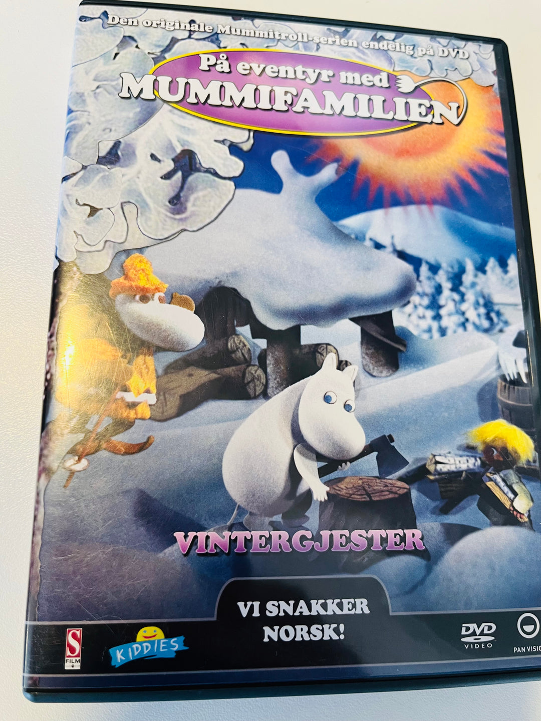 Tove Jansson. På eventyr med Mummifamilien - Vintergjester. DVD.