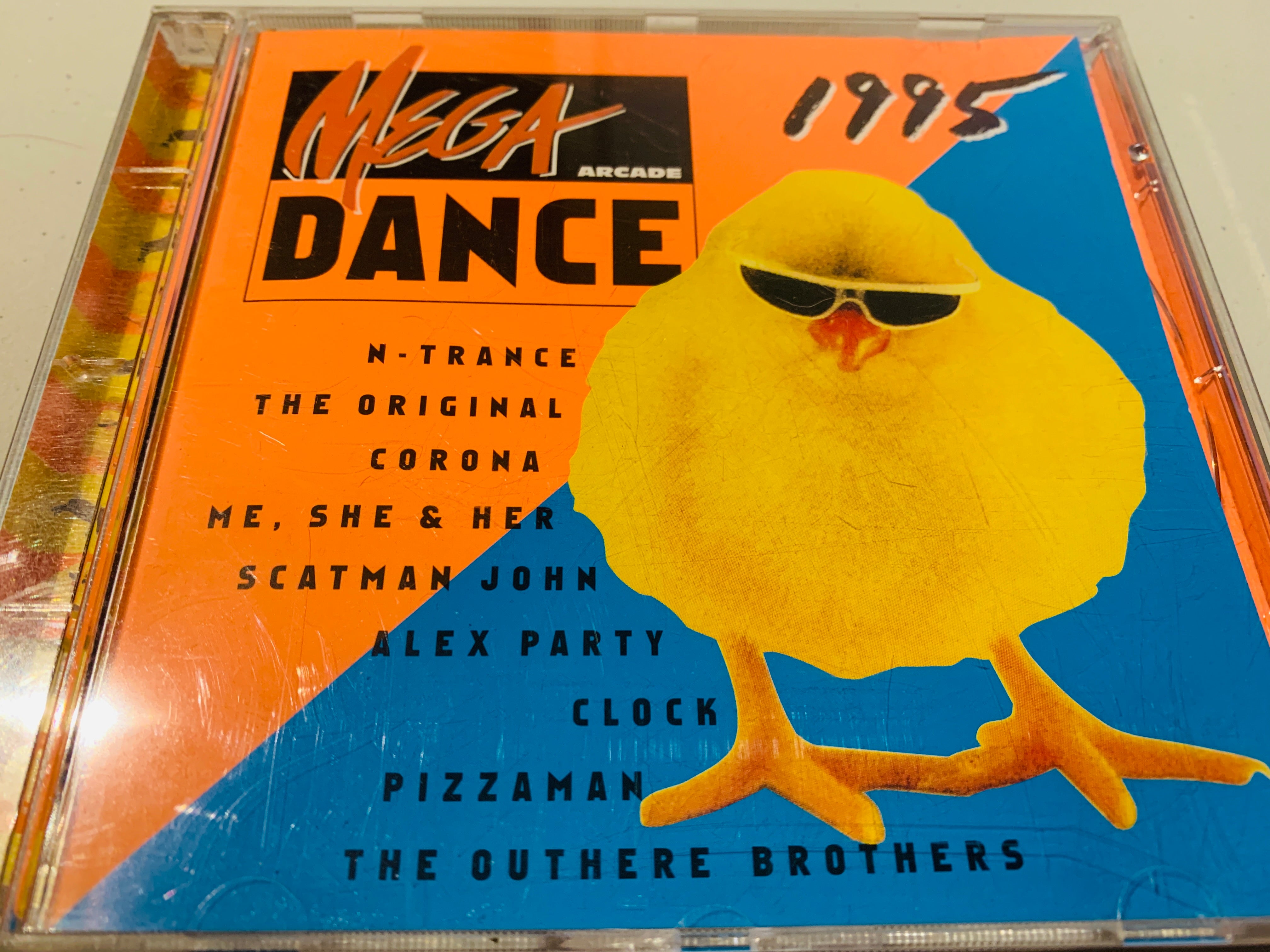 Various Artists – Mega Dance. 1995. CD. – Eventyrhuset