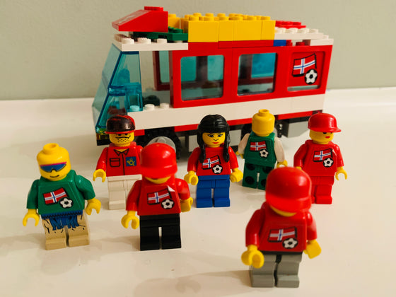LEGO City – norske fotballsupportere og buss