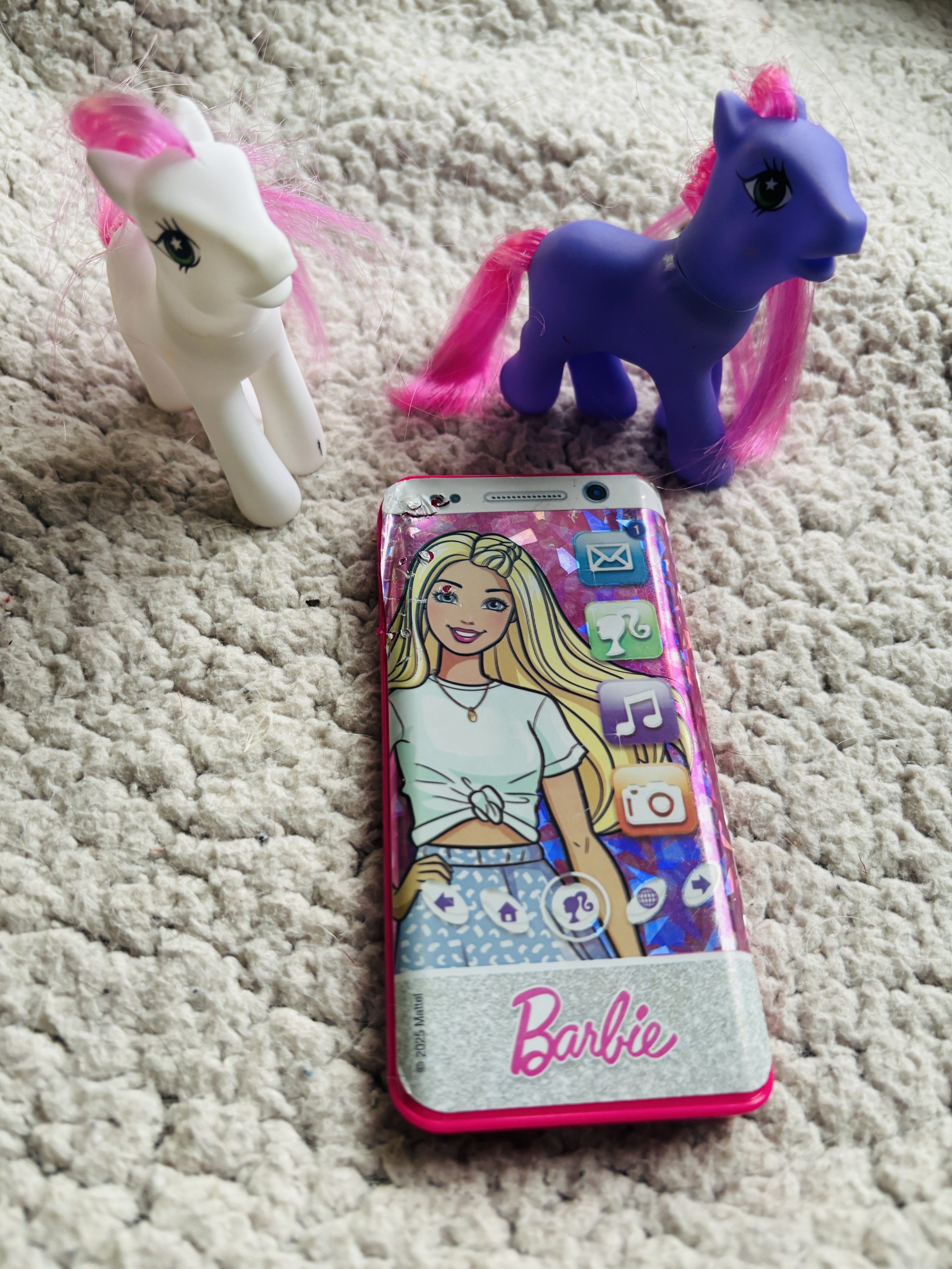 My Little Pony og Barbie-leketelefon