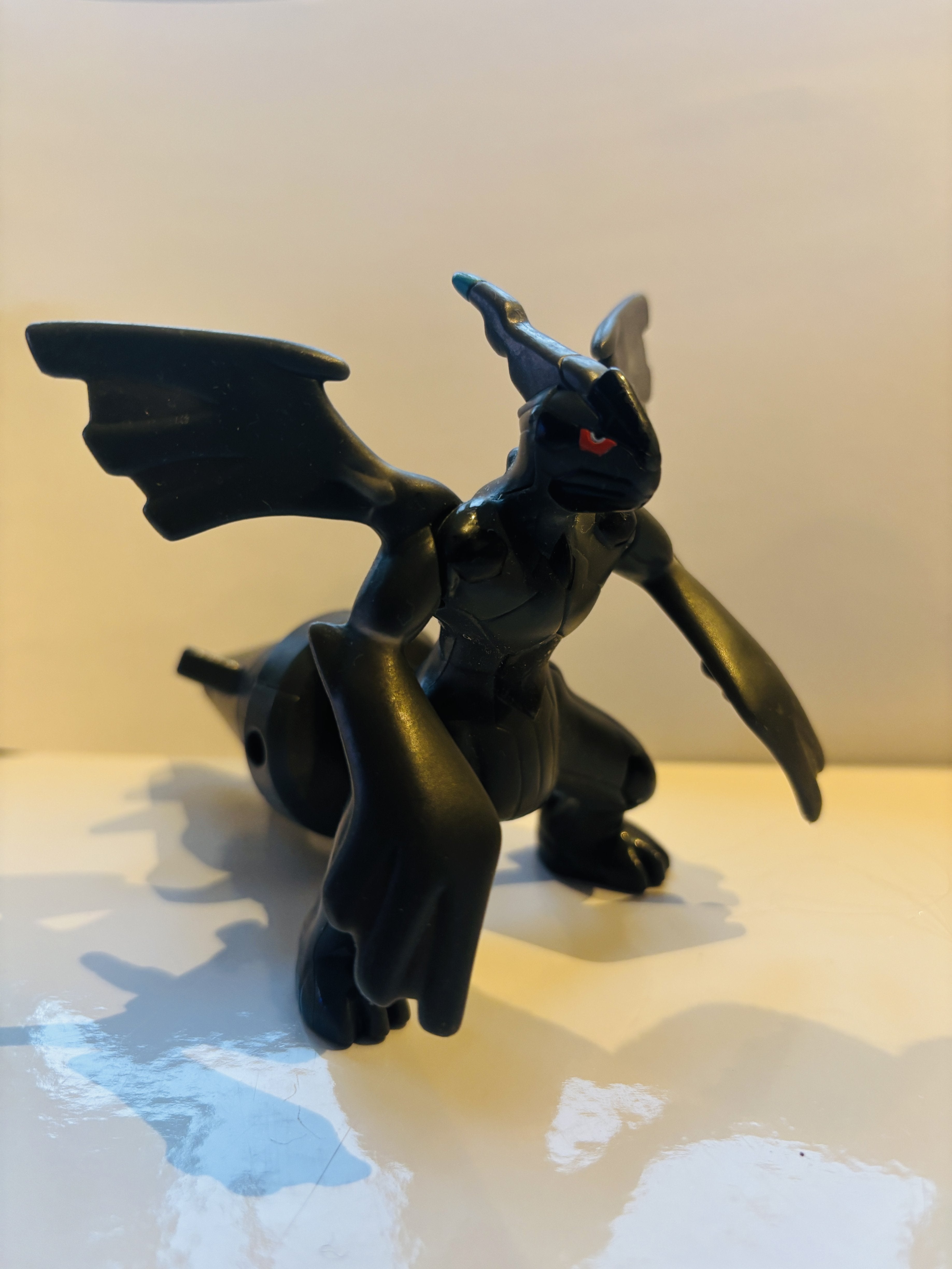 Zekrom Pokémon-figur
