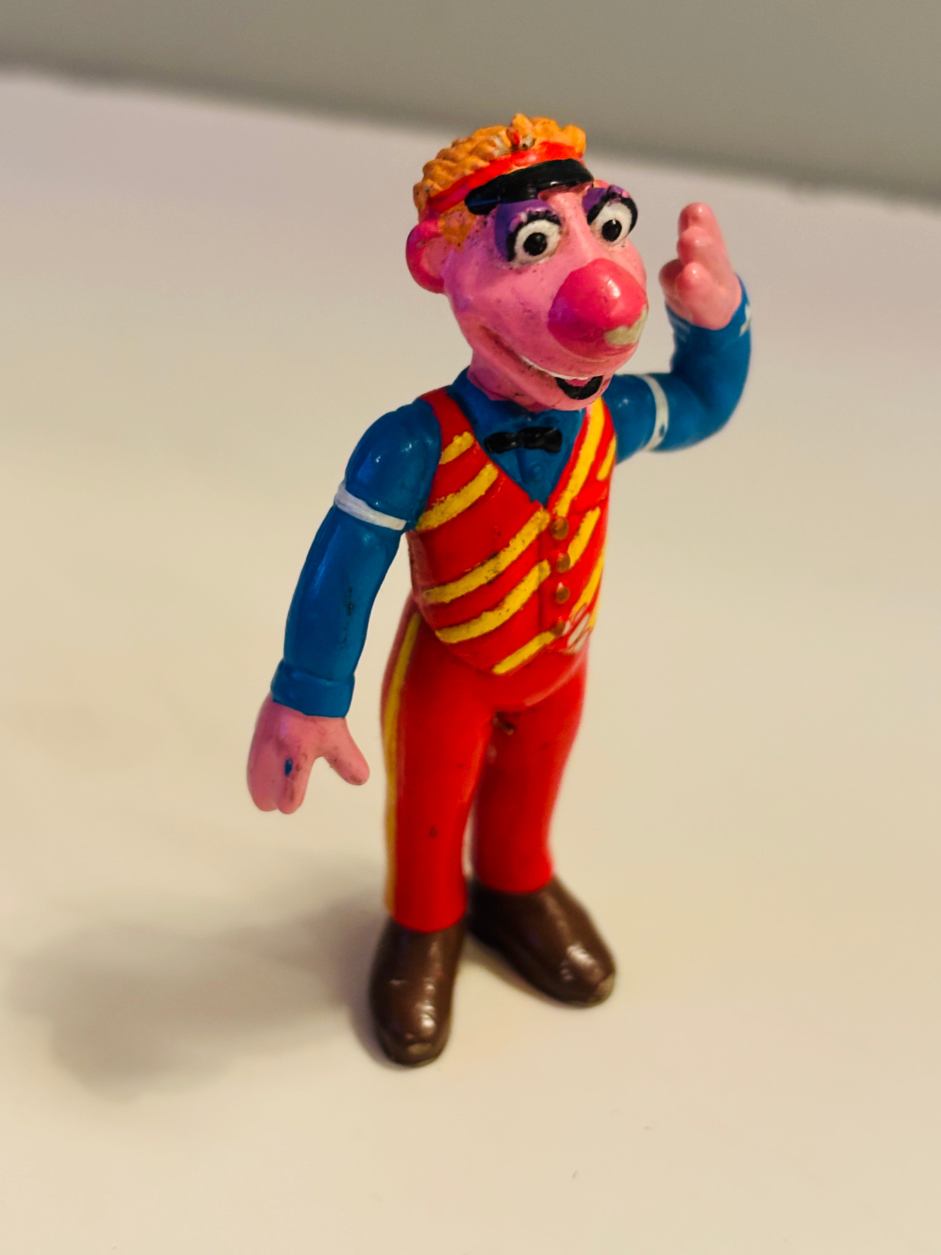 Bjarne Betjent figur (Sesam Stasjon)