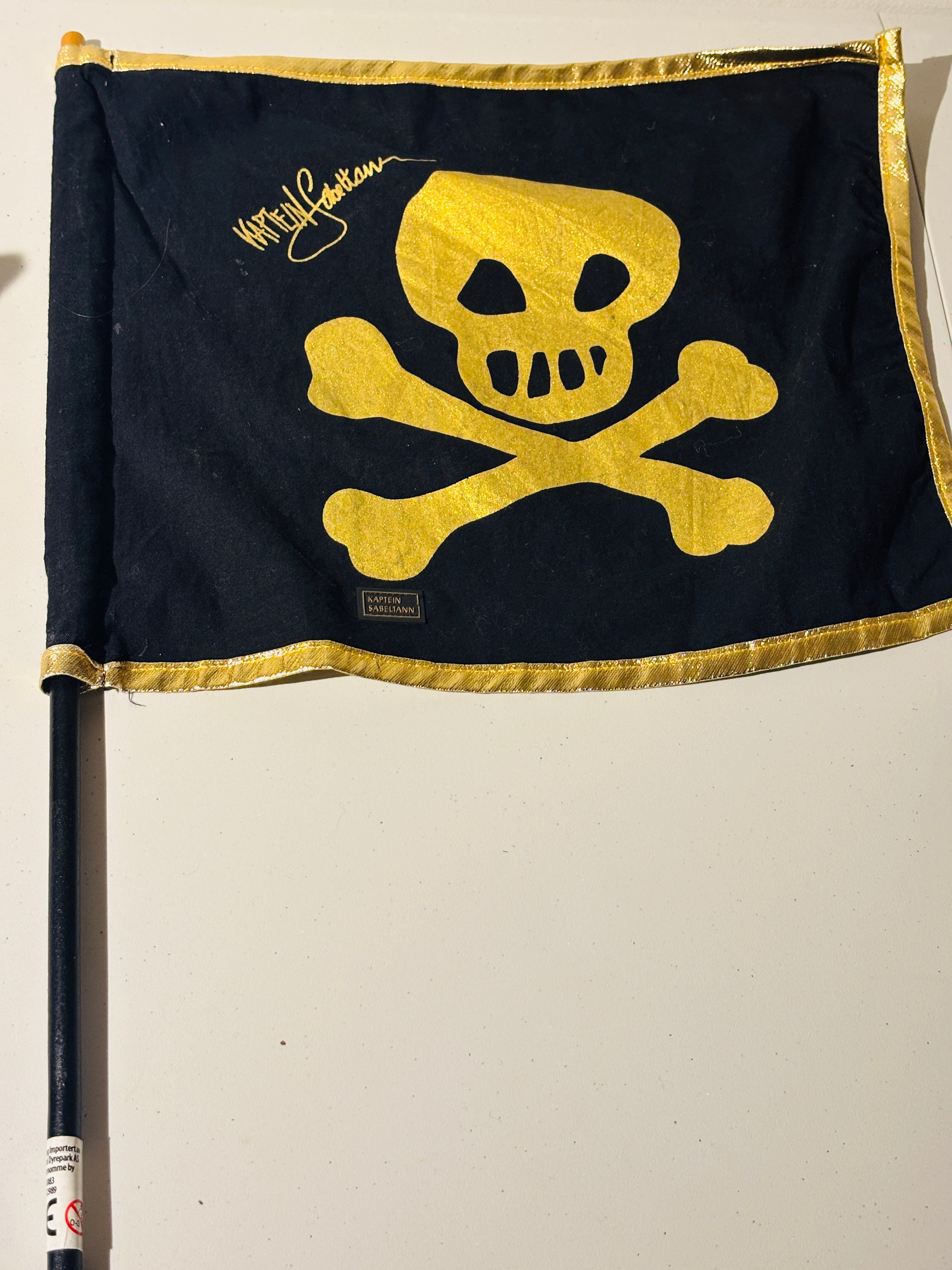 Kaptein Sabeltann flagg