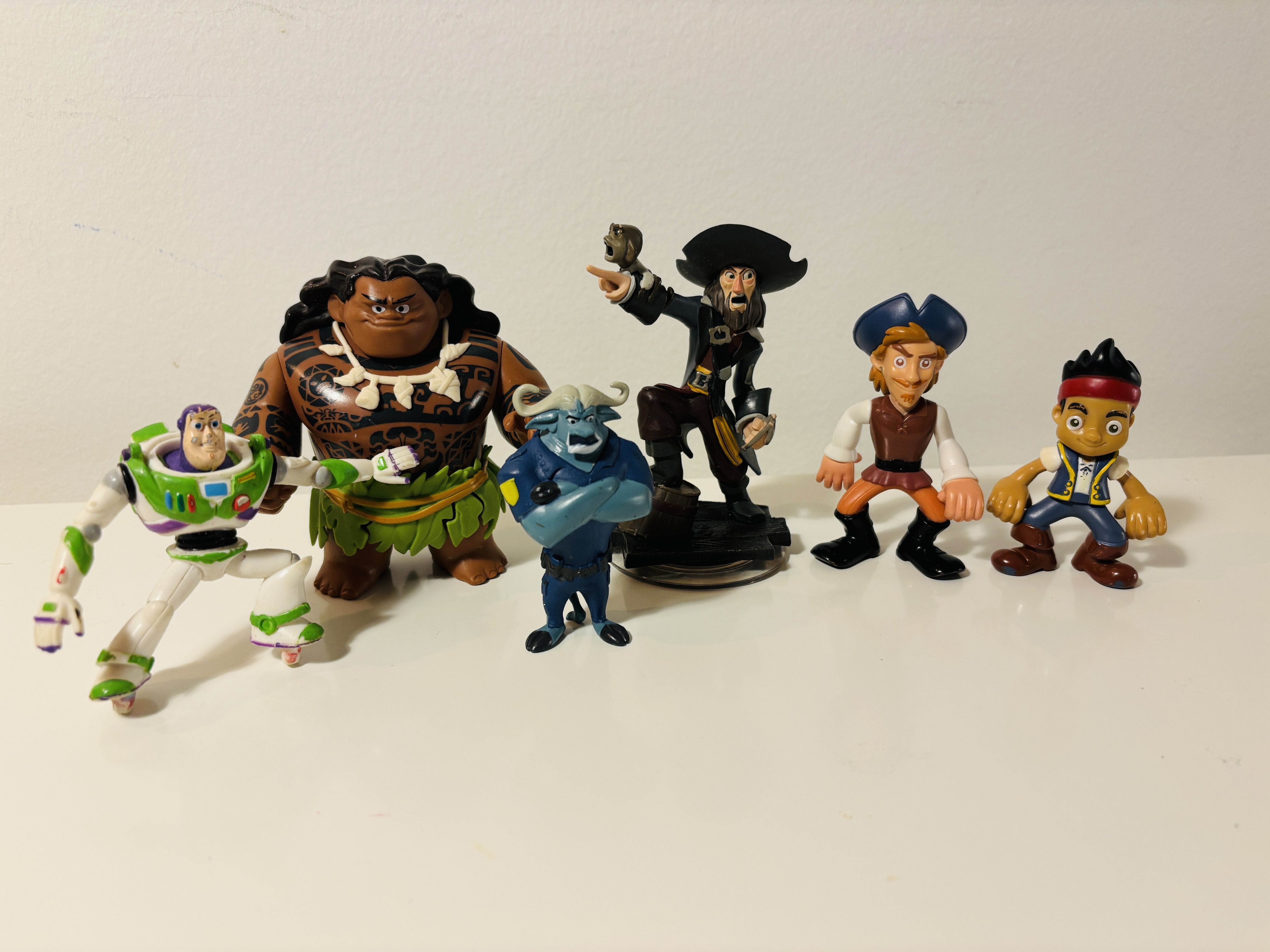 Blandet figurlot – Disney / Pixar / Jake and the Never Land Pirates
