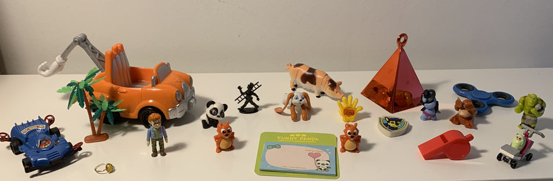 Blandet småleker og figurer
