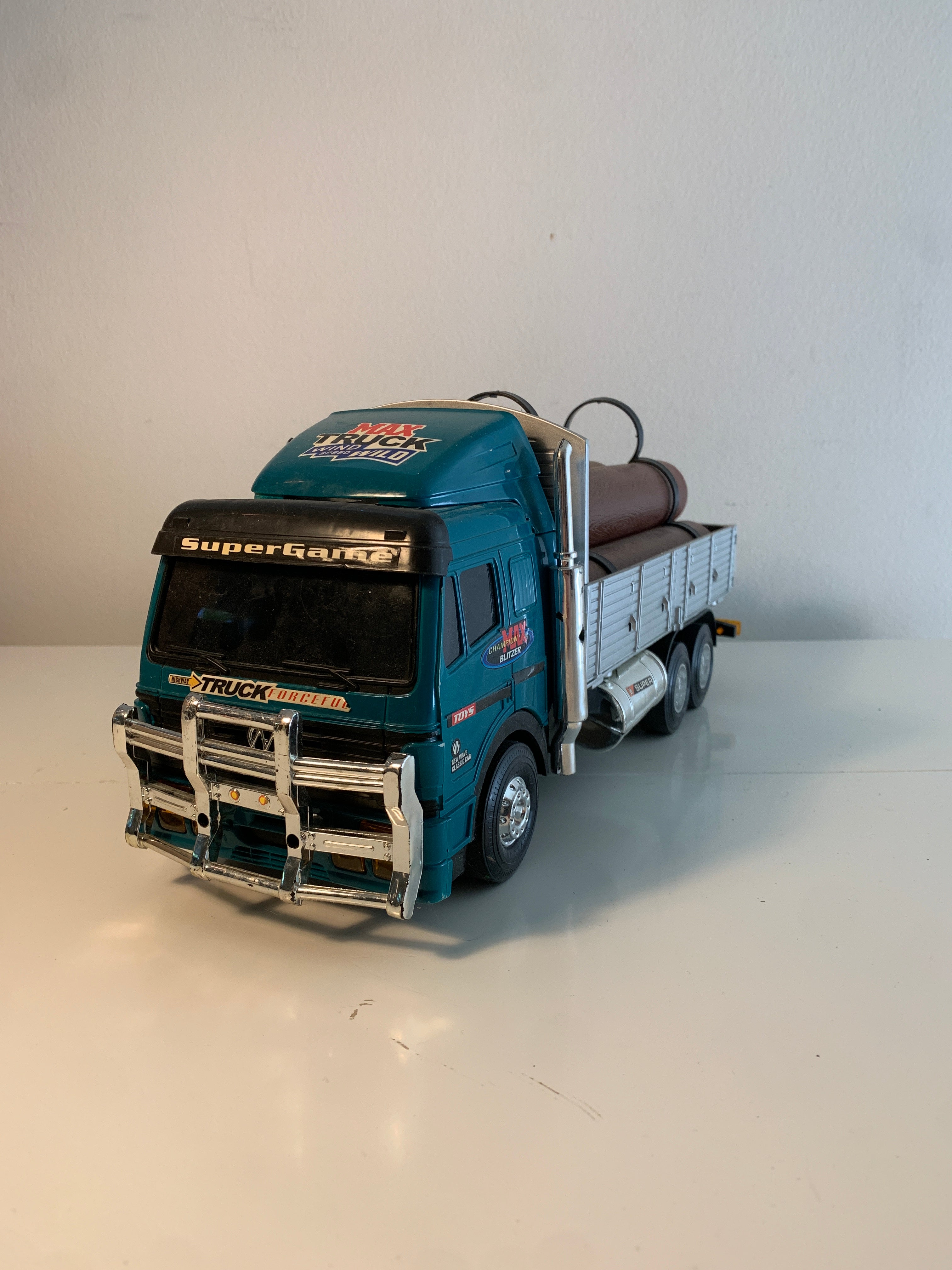 Max Truck World lastebil