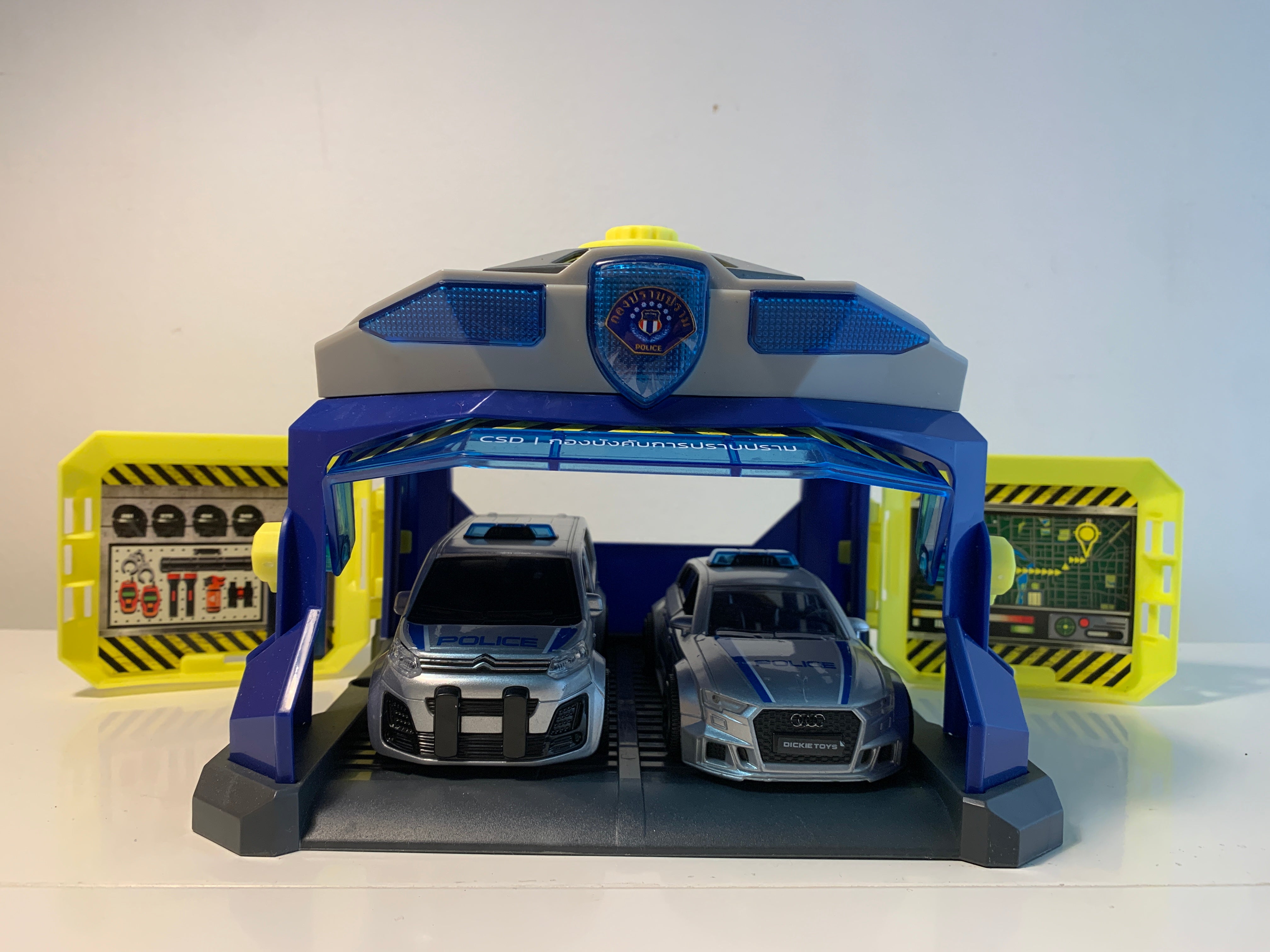 Dickie Toys Politi-hovedkvarter med biler