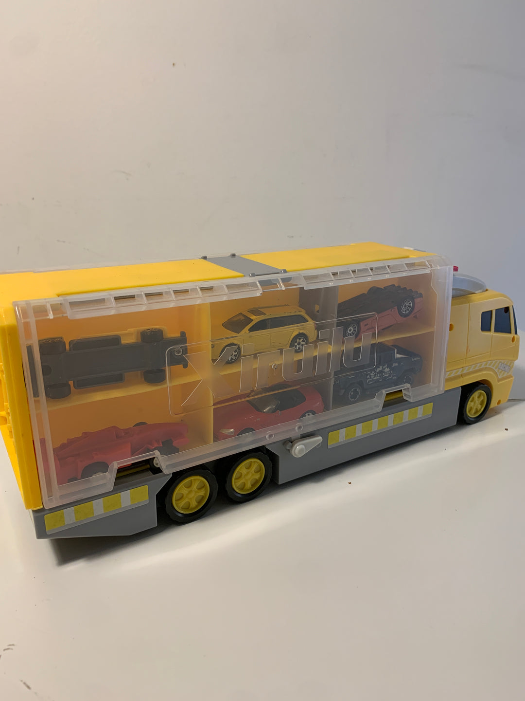Biltransport med lekebiler