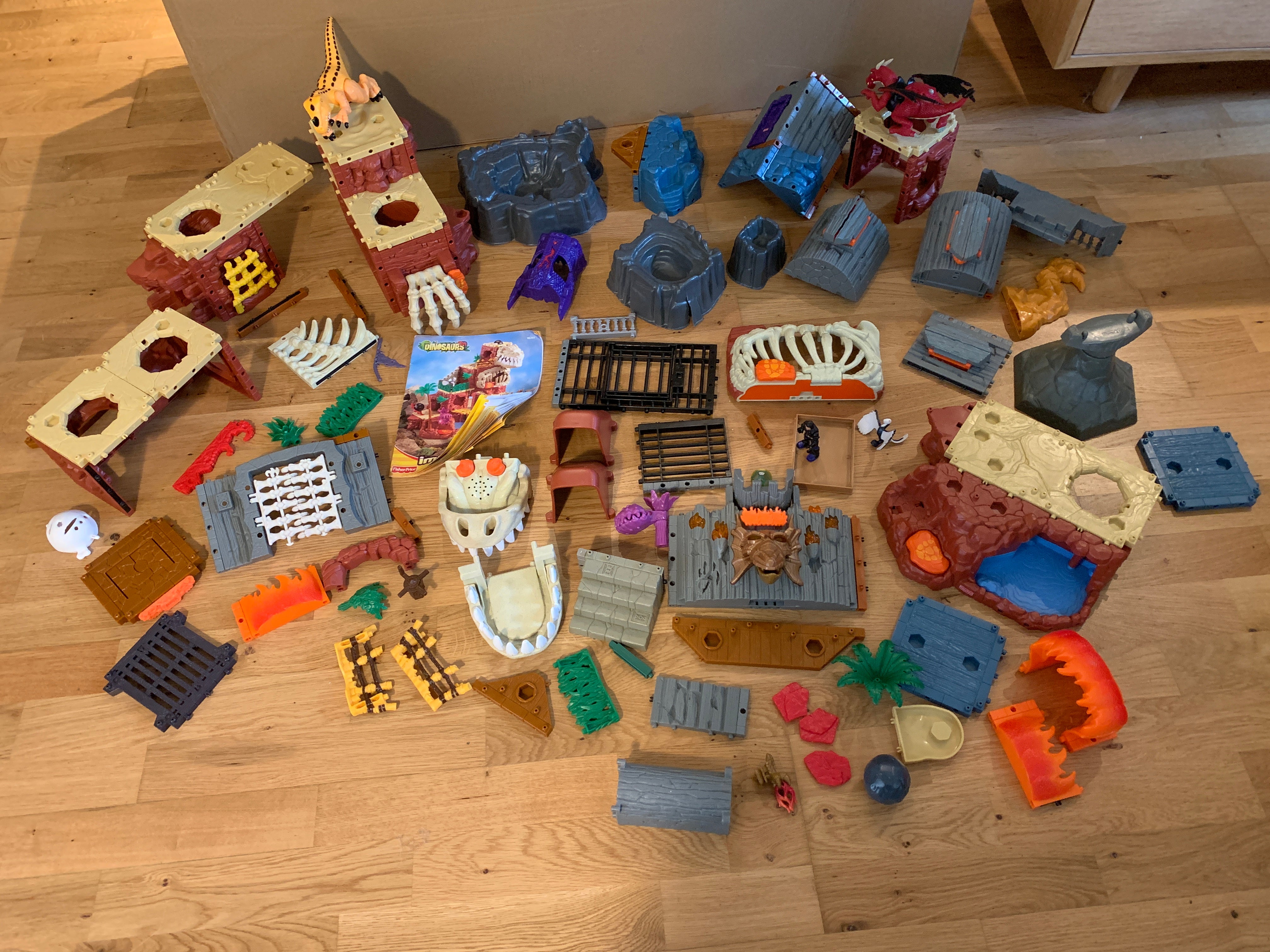 Imaginext T-Rex Mountain lekesett