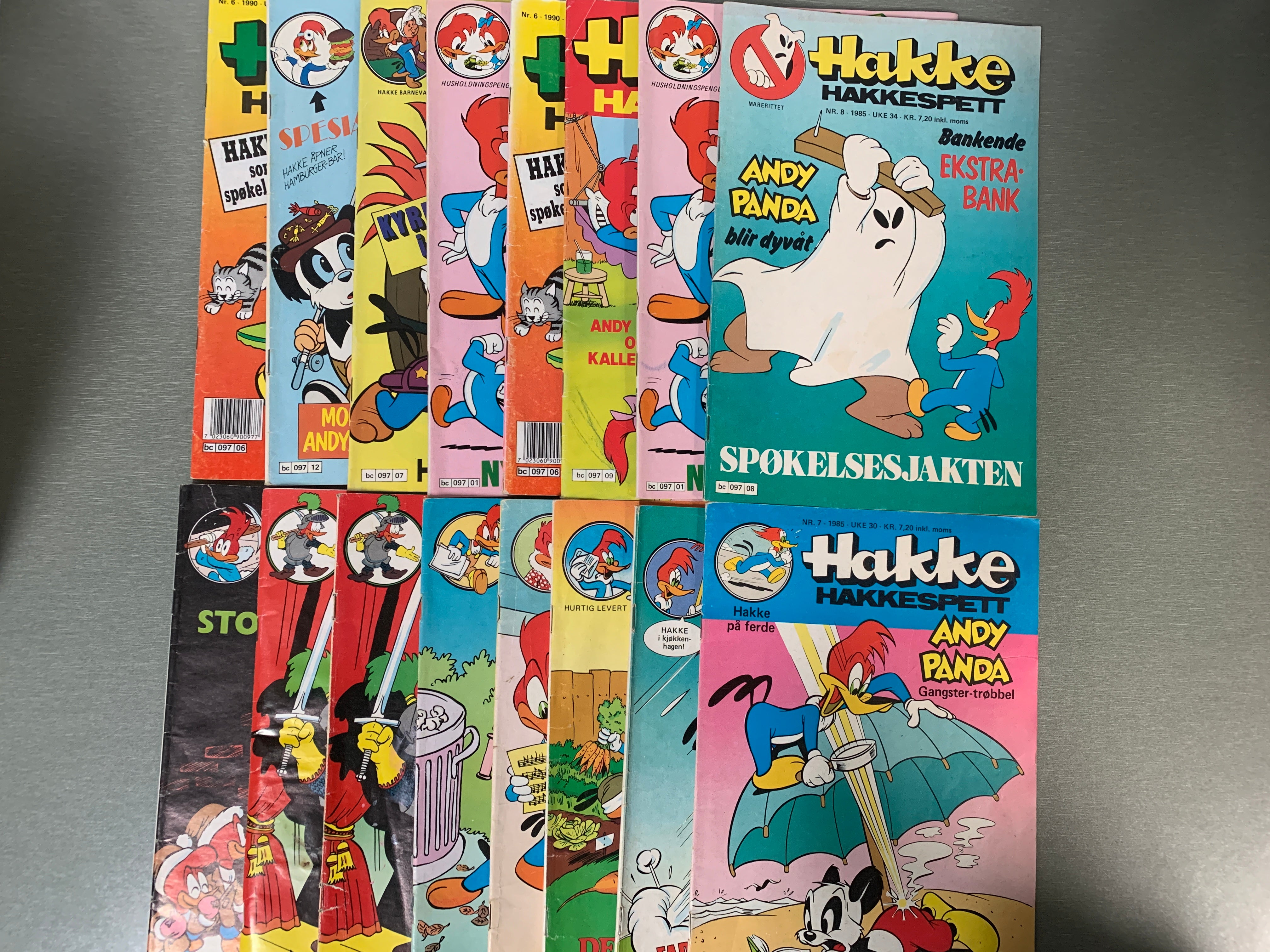 Hakke Hakkespett tegneseriehefter med spesialutgaver