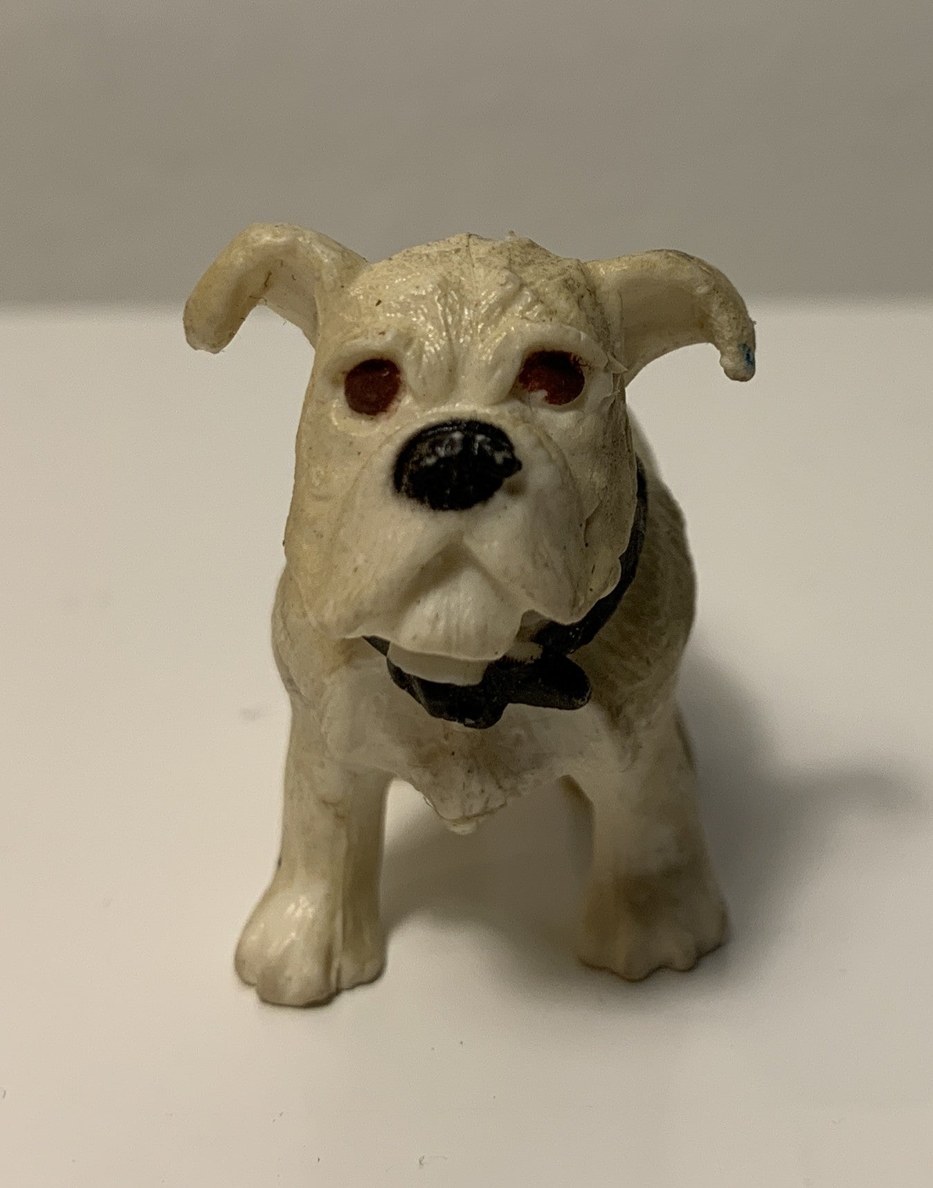 Bulldog plastfigur