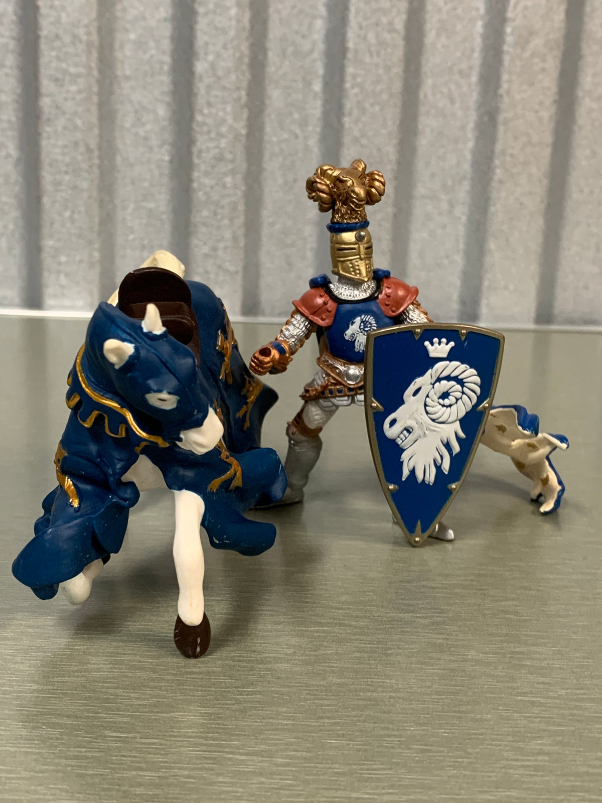 Papo Fantasy Knight 2007 – Blue Ram Head Knight med hest