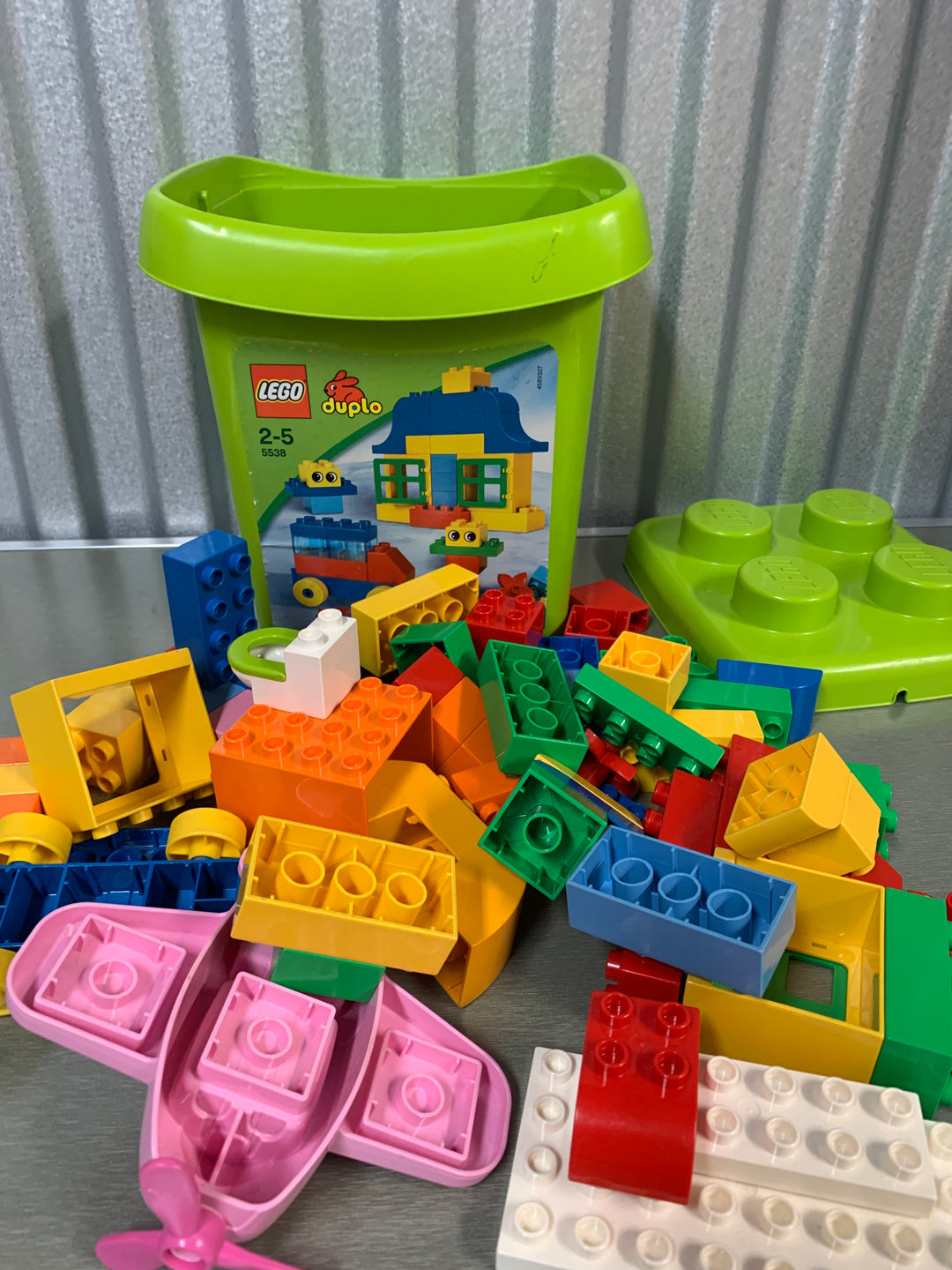 LEGO Duplo 5538 Creative Bucket – stor samling klosser i oppbevaringsboks