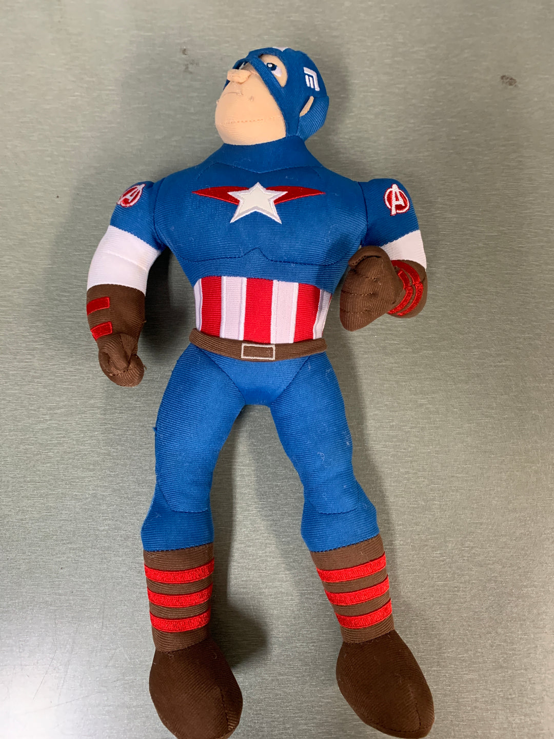 Captain America plysjfigur – Marvel Avengers