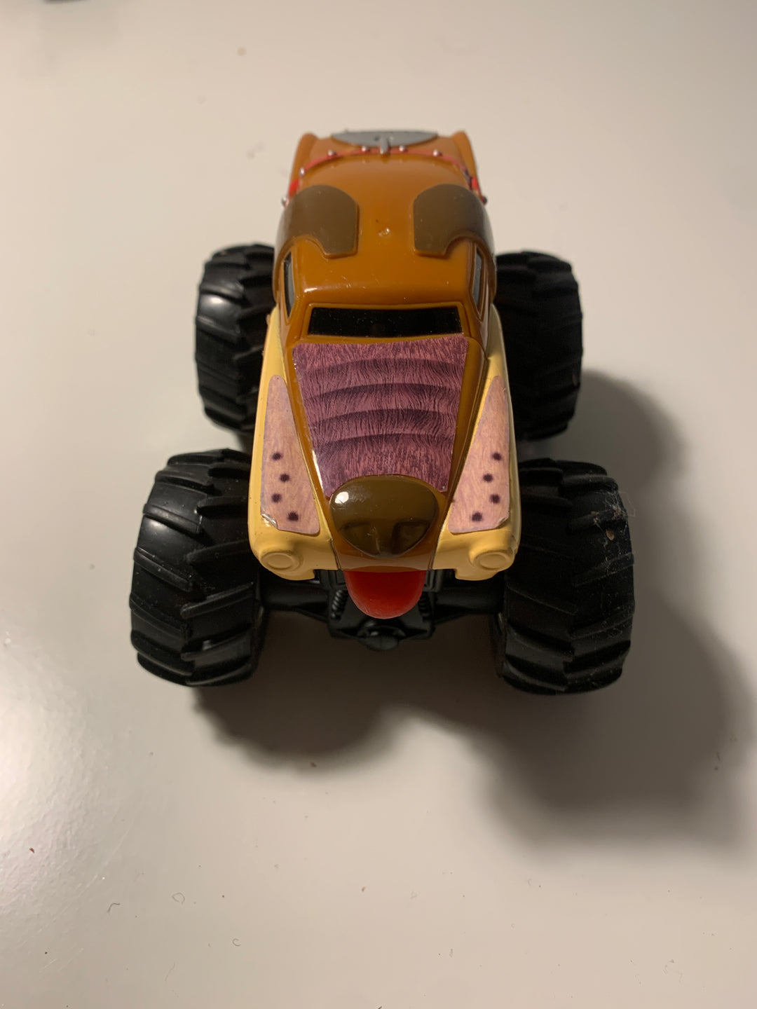 Monstertruck – hundedesign