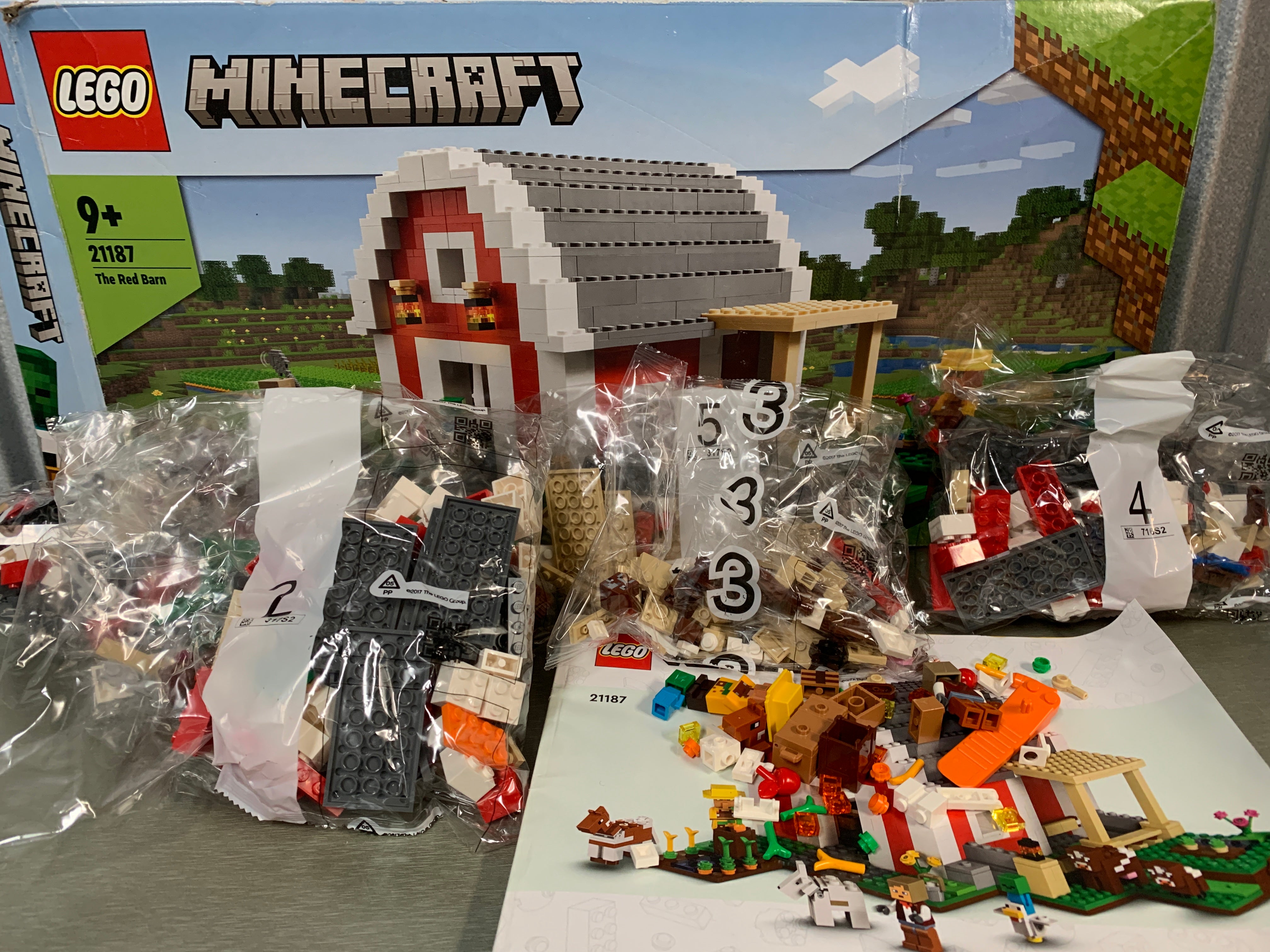 LEGO Minecraft 21187 The Red Barn