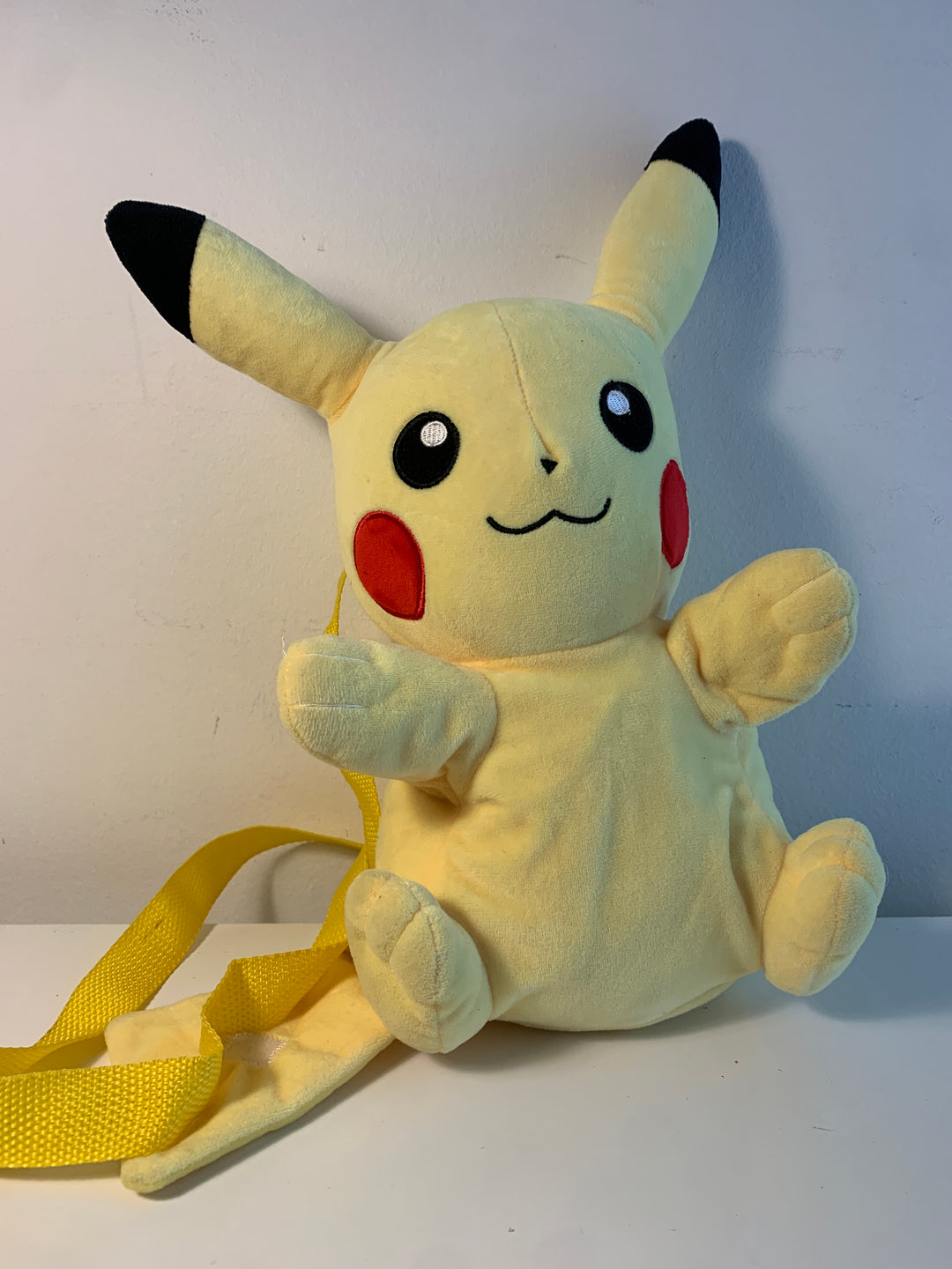 Pokémon Pikachu plysjsekk / ryggsekk