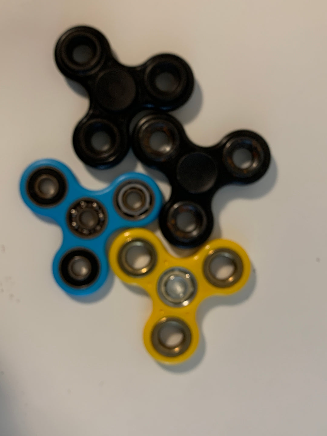 Fidget Spinners (Assortert parti på 4 stk)
